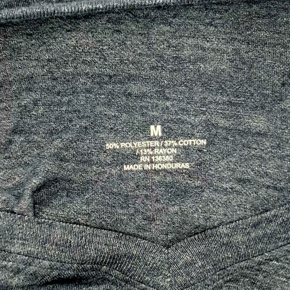 UCONN Soccer Blue V-Neck Short Sleeve T-Shirt Size Medium Women’s - Picture 2 of 4